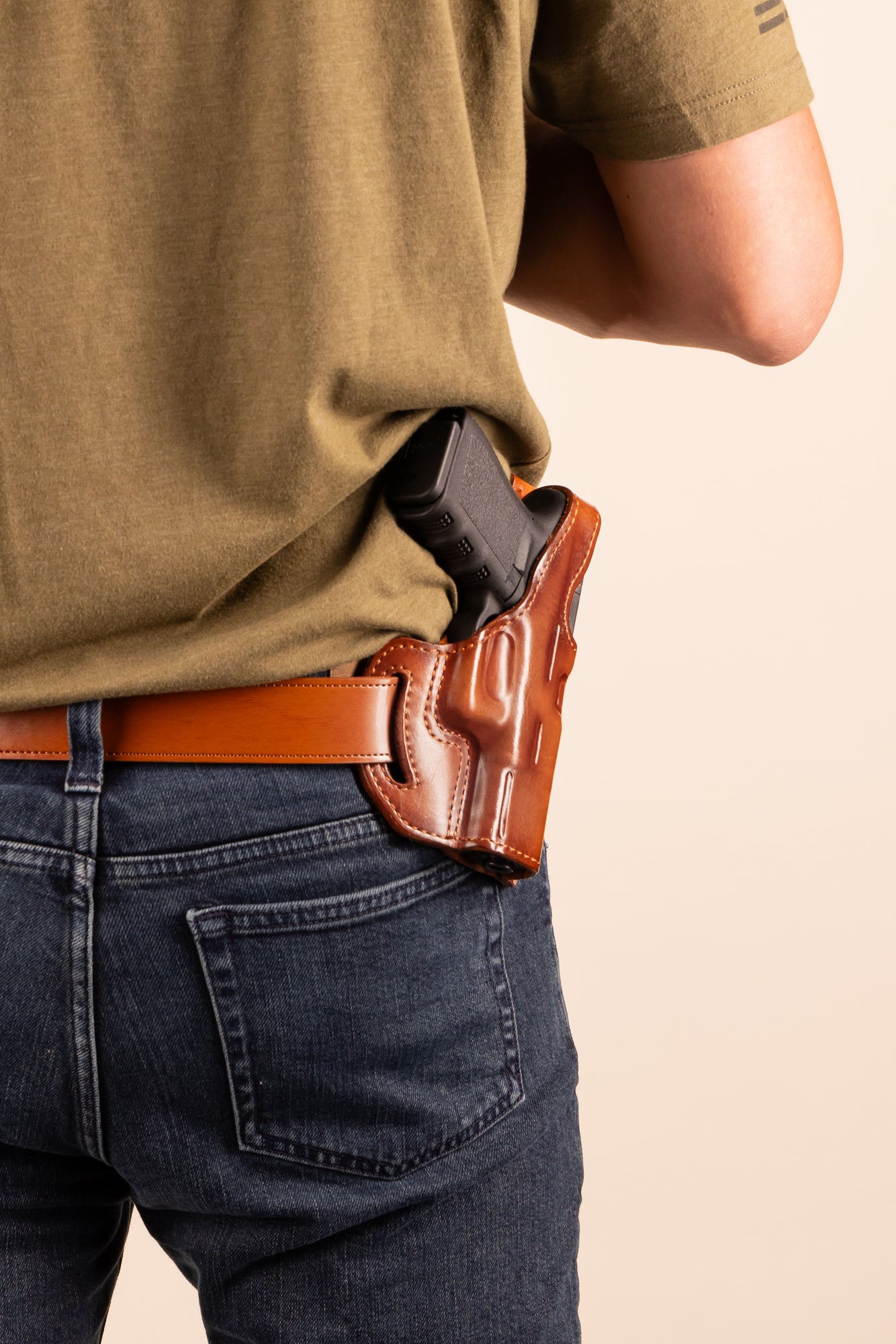 Lajatico Thumbsnap Belt Slide Holster | Bianchi Leather